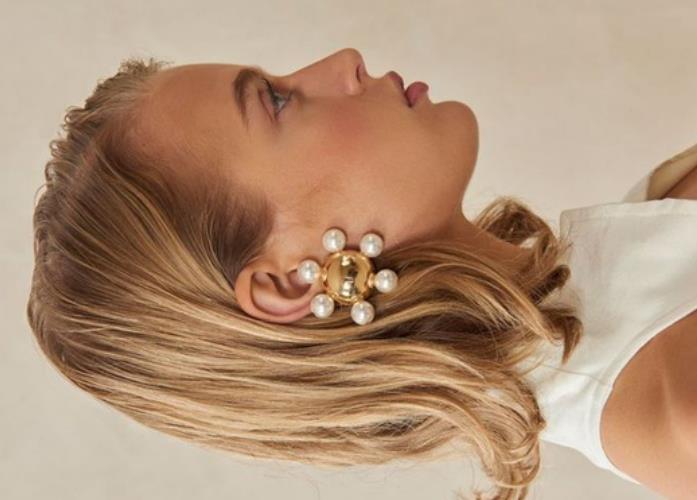 Solène Pearl Ear Climber by Céleste Paris